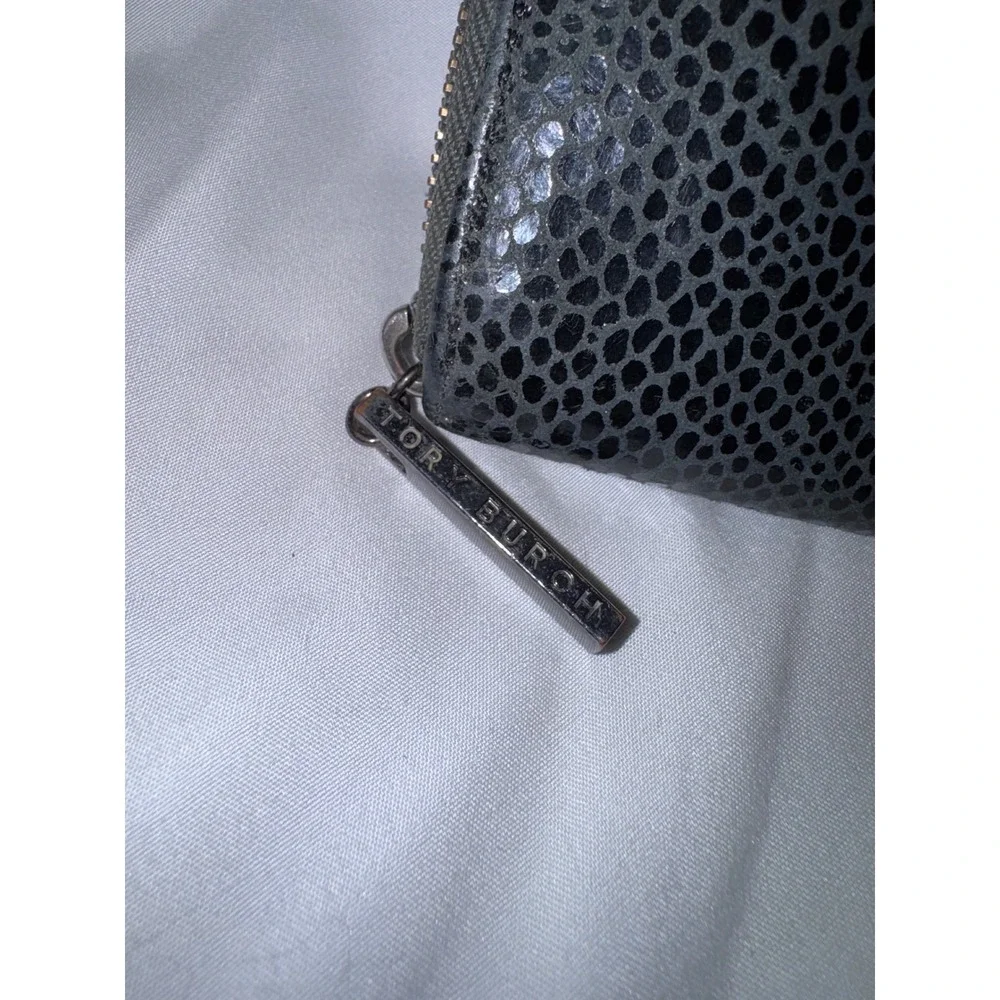 Tory Burch Snakeskin Embossed Leather Zip Around Continental Wallet Black Grey